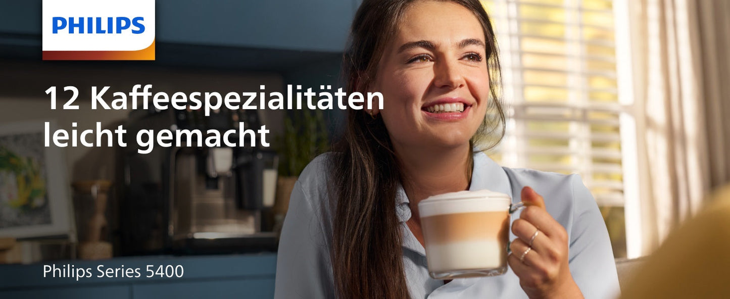 Kaffeevollautomat der Serie 5400 in Chrom, Modell EP5447/90, ausgestattet mit dem LatteGo-Milchsystem, zwölf verschiedenen Kaffeespezialitäten, einem intuitiven Display sowie vier individuellen Benutzerprofilen.