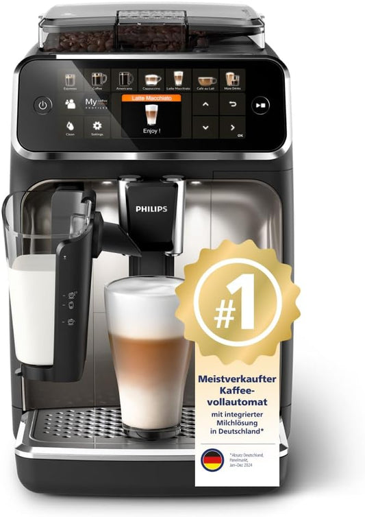 Kaffeevollautomat der Serie 5400 in Chrom, Modell EP5447/90, ausgestattet mit dem LatteGo-Milchsystem, zwölf verschiedenen Kaffeespezialitäten, einem intuitiven Display sowie vier individuellen Benutzerprofilen.